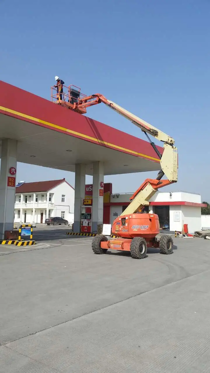 加油站施工現(xiàn)場